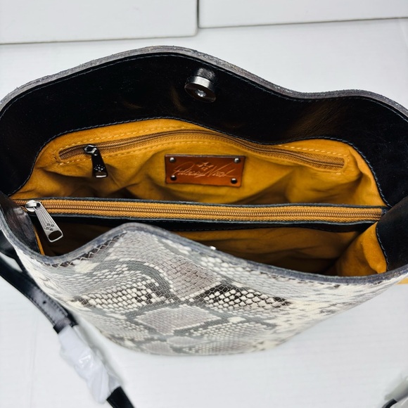 New PATRICIA NASH Lavello Leather Crossbody Bucket Bag in Python - Picture 4 of 5